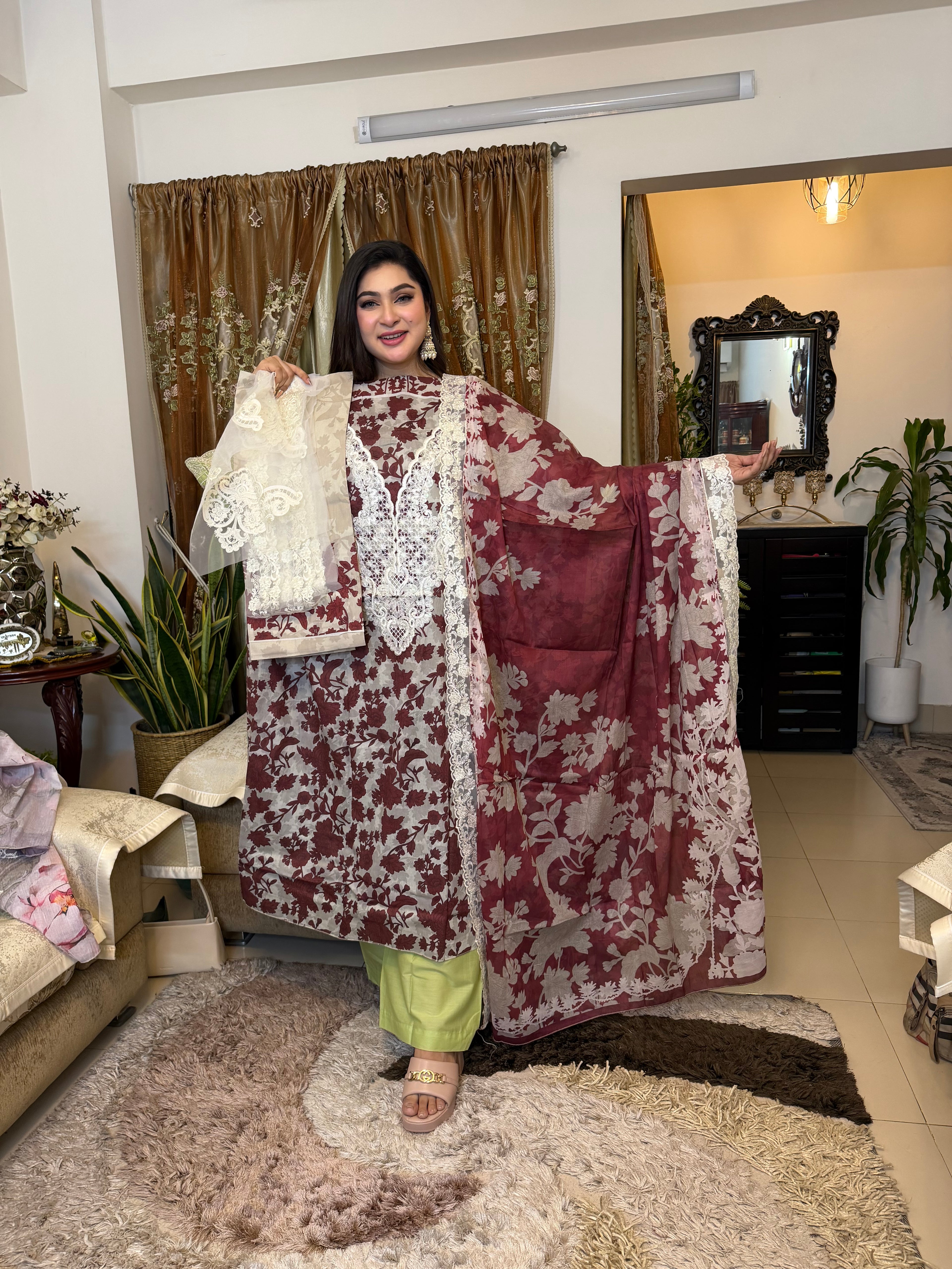 Zainab Chottani Unstitched