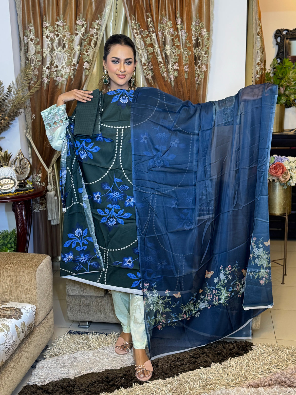 COCO By Zara Shahjahan — LOOM-3B
